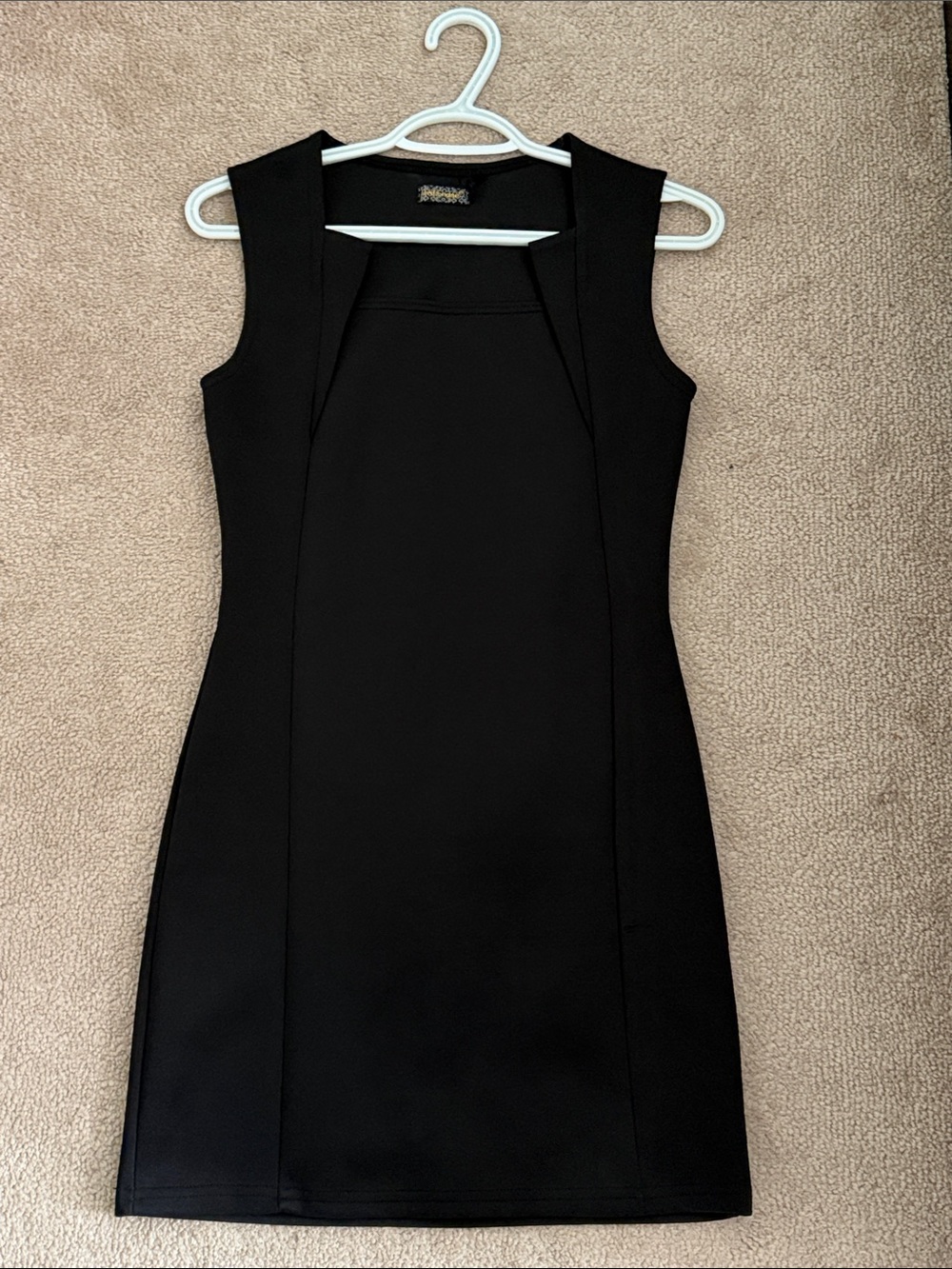 QED London Black Sleeveless Sheath Dress
